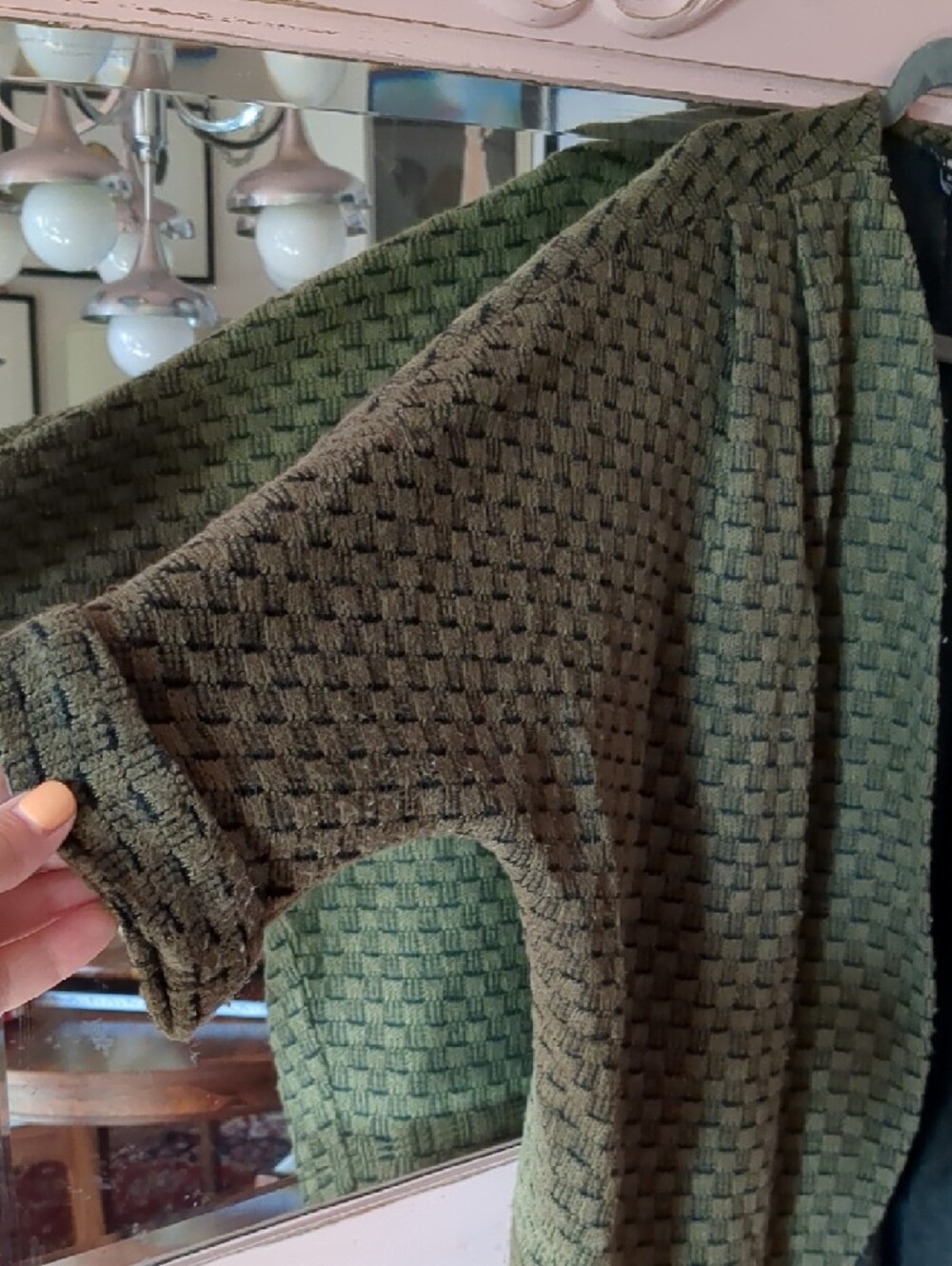Olive Green Textured Open-Front Women's Cardigan - Picture 5 of 8